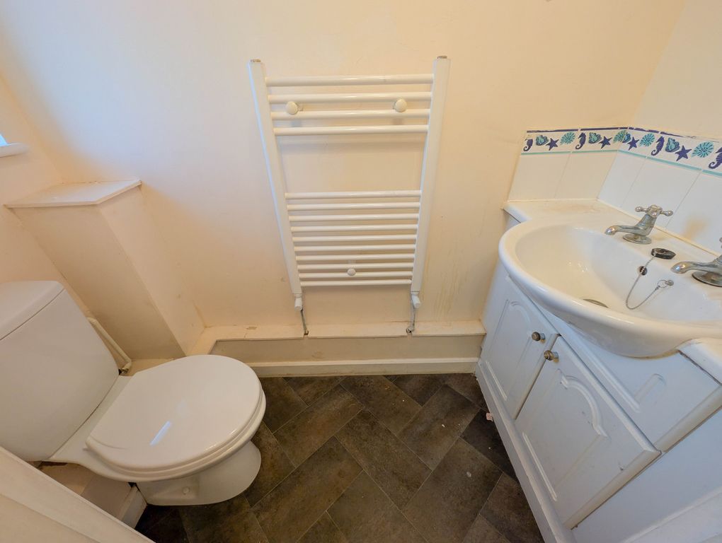 Property photo 3 of 18