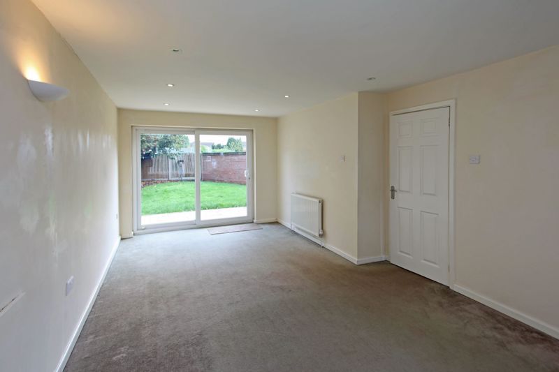 Property photo 2 of 11 Photo 3