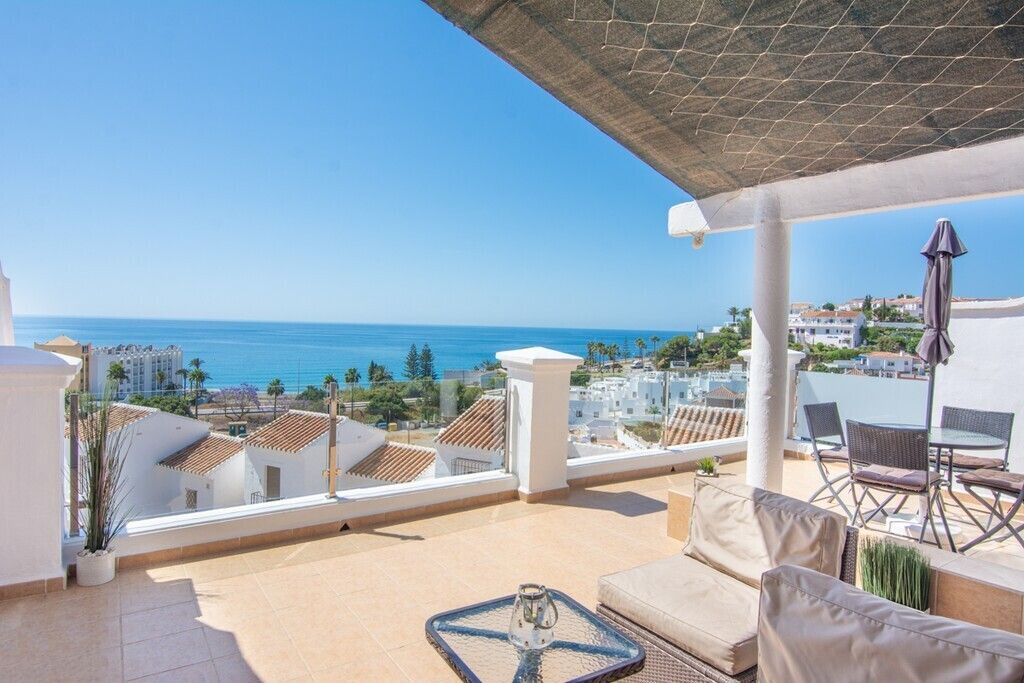 Property photo 1 of 10 Bedroom Terrace Sea View