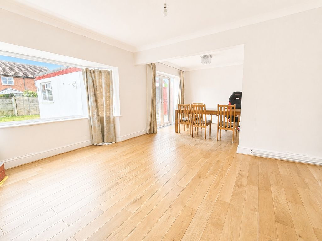 Property photo 3 of 18 Img_9202
