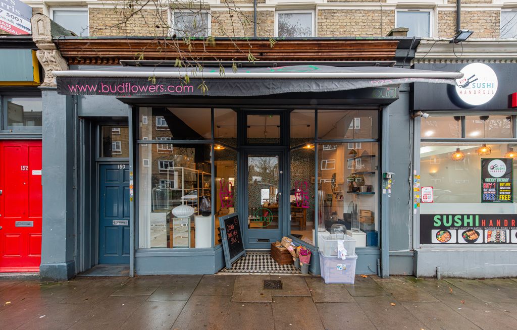 Property photo 2 of 12 Tollington Park 150-013