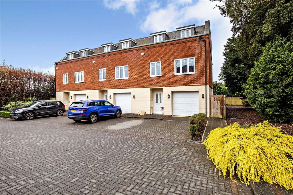 Property photo 1 of 27 Picture No. 05