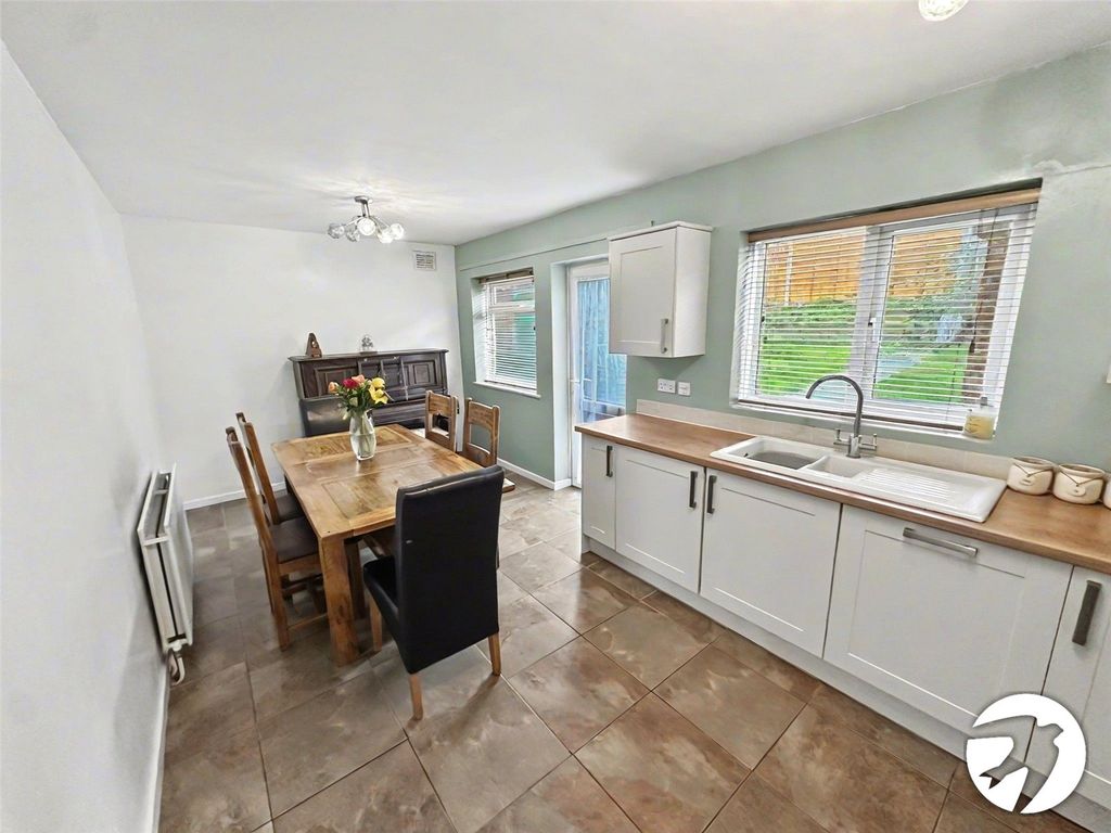 Property photo 2 of 14 Kitchen/Dining Room