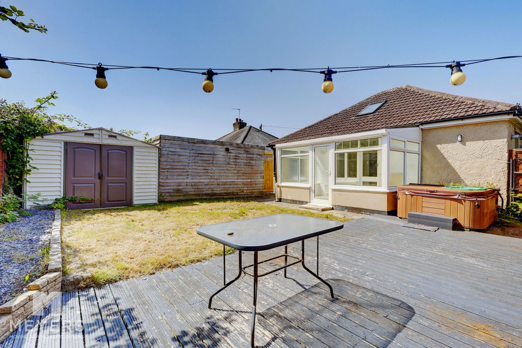 Property photo 2 of 24