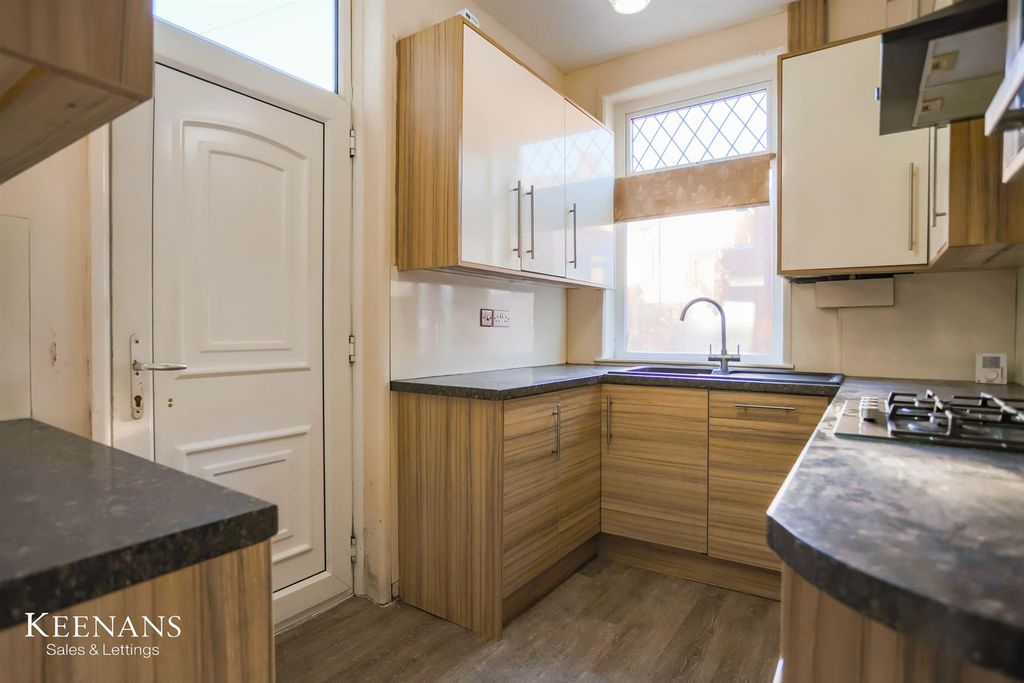 Property photo 3 of 28 Img_9030.Jpg