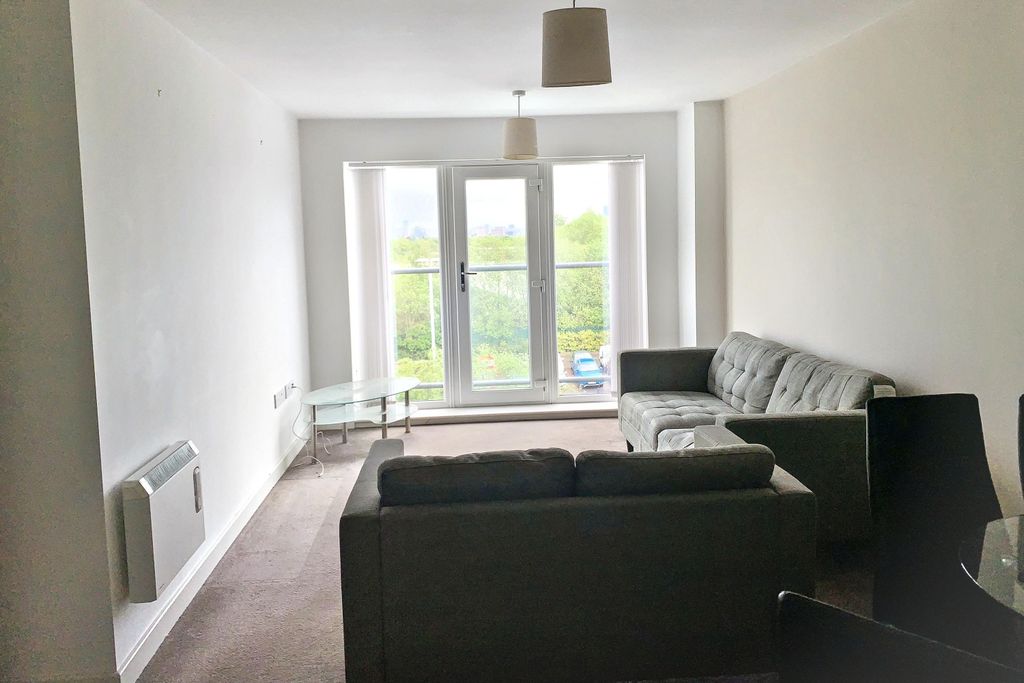Property photo 2 of 15 Apartment 220, Ladywell Point Pilgrims Way, Salford, M50 1Az