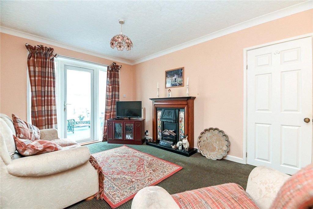 Property photo 3 of 16 Picture No. 04