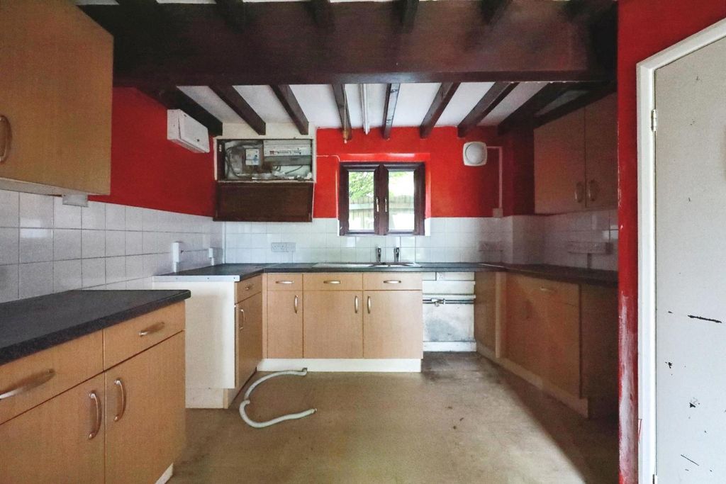 Property photo 3 of 16 Pbox-Img.Jpg