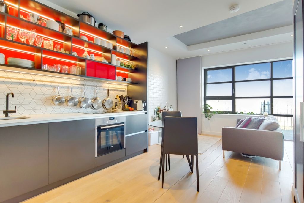 Property photo 1 of 10