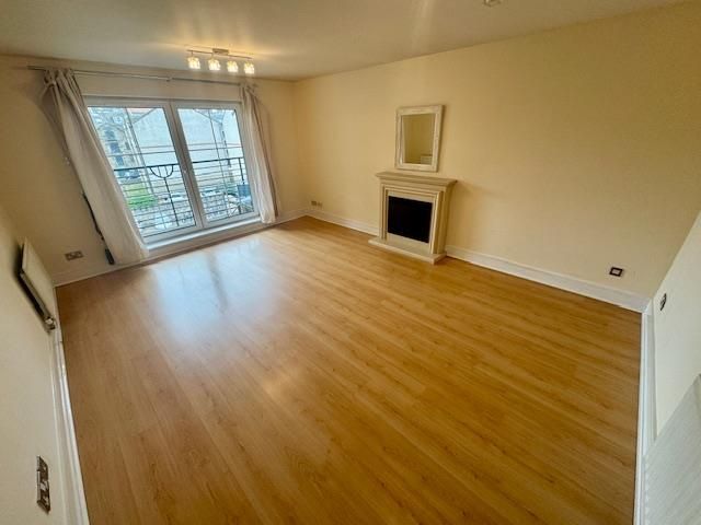 Property photo 1 of 35