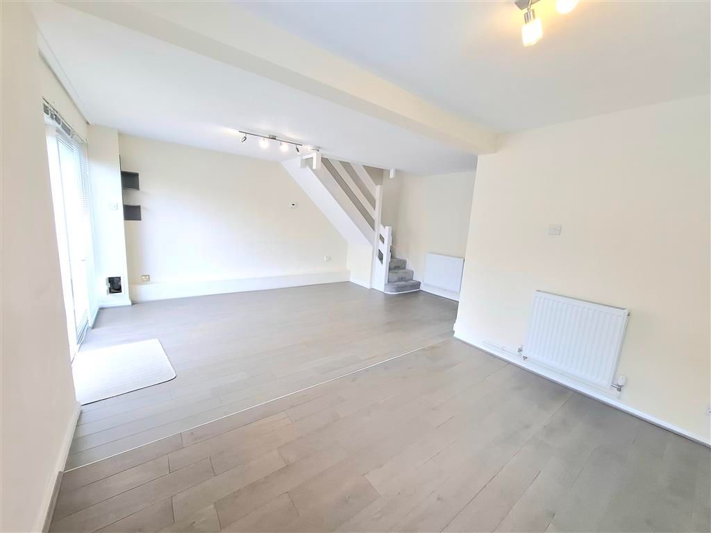 Property photo 2 of 20 Exterior