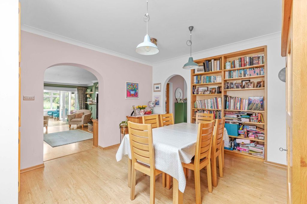 Property photo 2 of 16