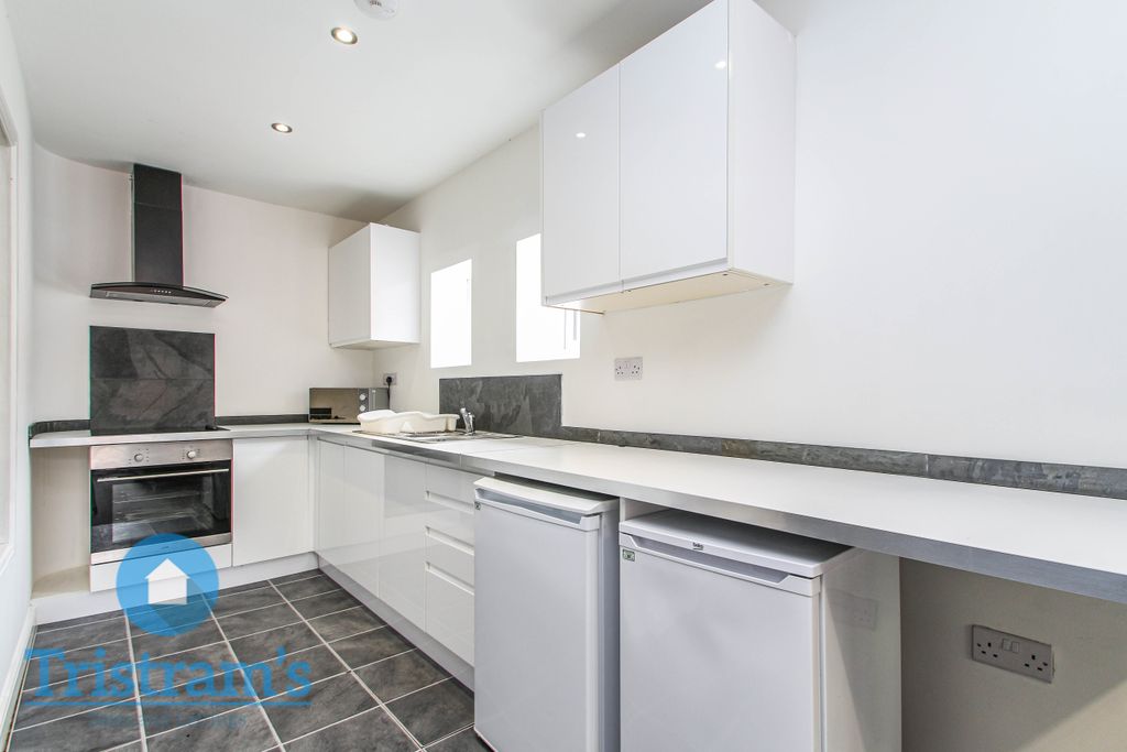 Property photo 2 of 13 Img_5750