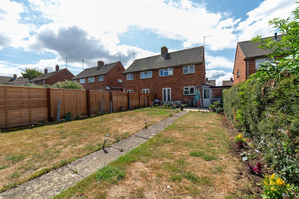 Property photo 2 of 14