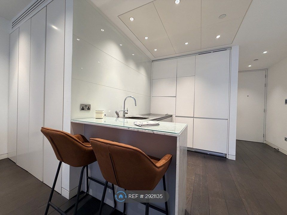 Property photo 3 of 9 Kitchen Dinning