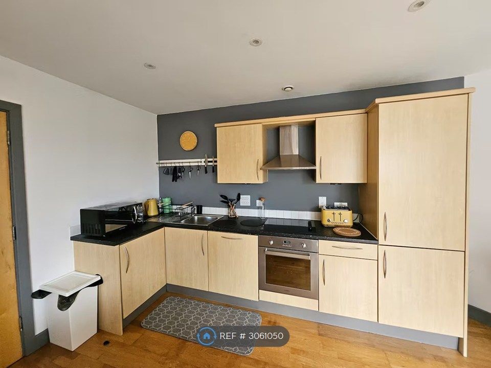 Property photo 3 of 15 Kitchen