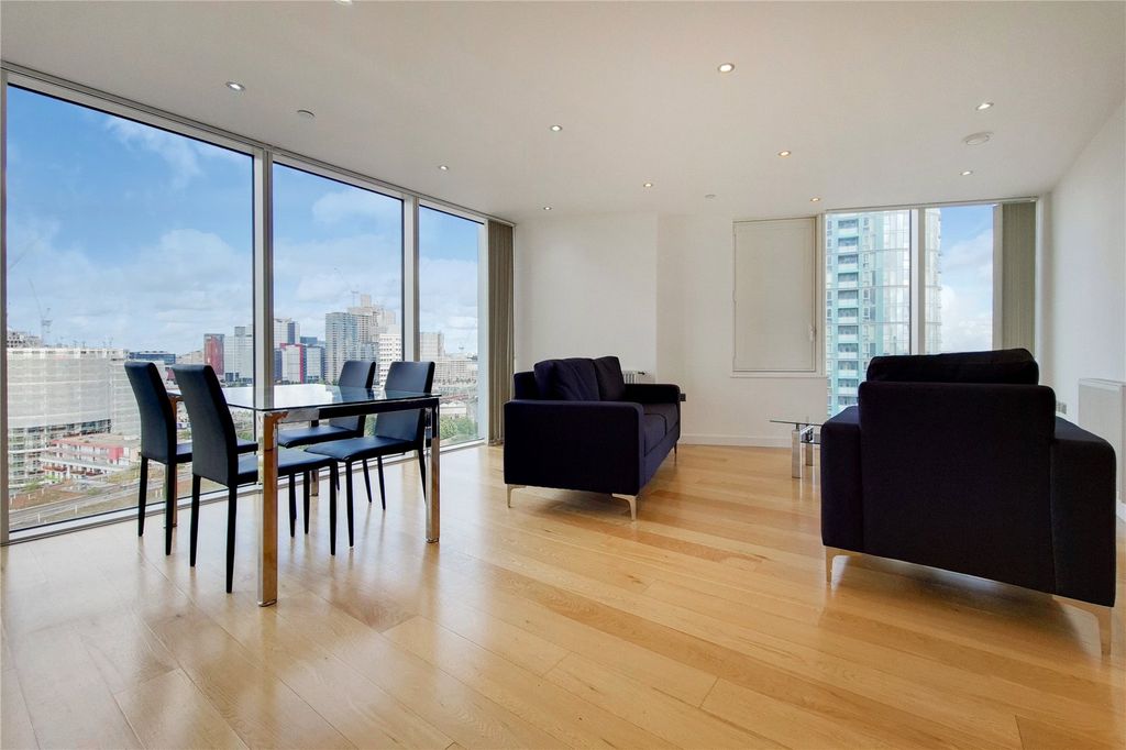 Property photo 2 of 19 Picture No. 09