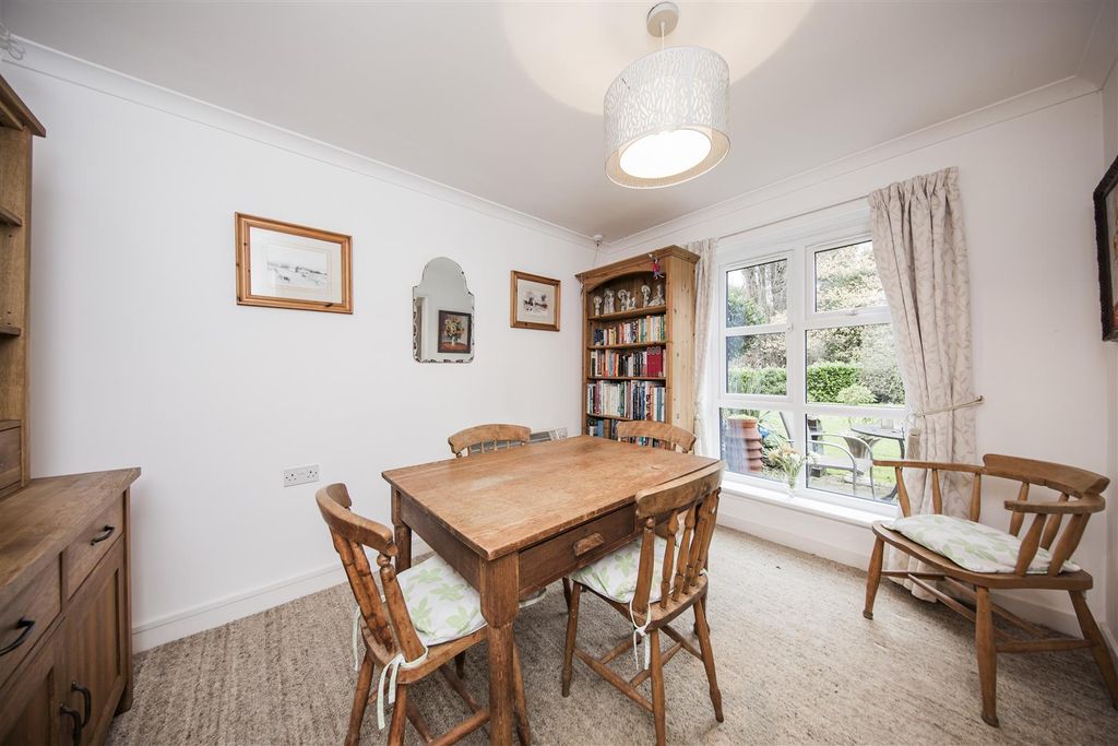 Property photo 2 of 29 Dining Room / Bedroom