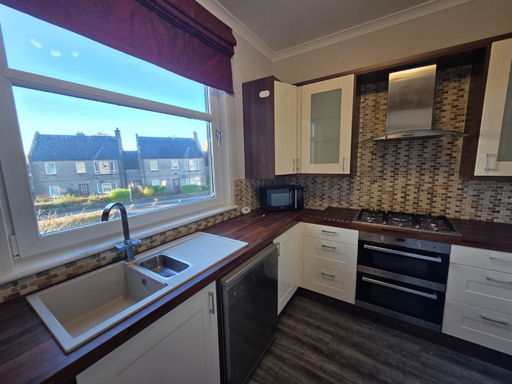 Property photo 2 of 11 Photo 2