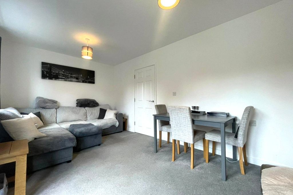 Property photo 3 of 14 Picture No. 19