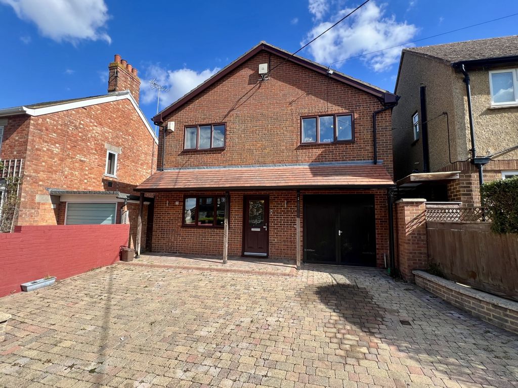 Property photo 1 of 21 Photo 11