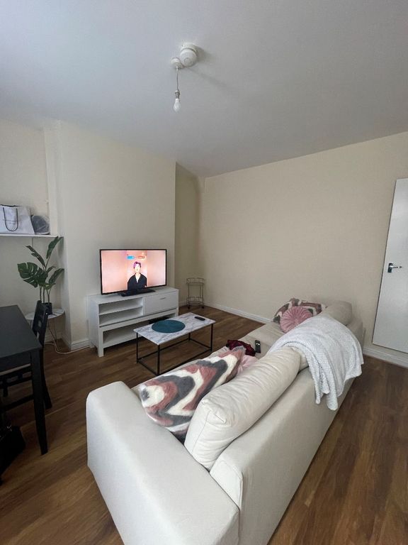 Property photo 2 of 9 Living Room