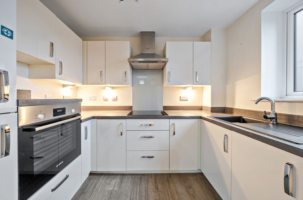 Property photo 3 of 9 1408260-4-69806F3...