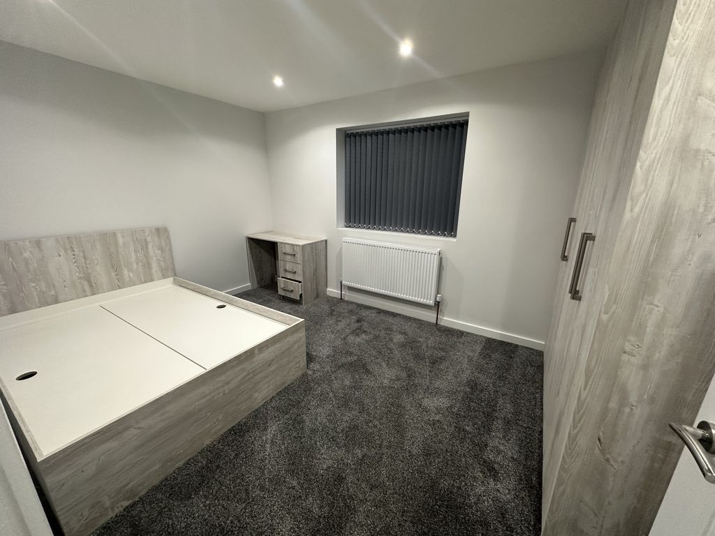 Property photo 2 of 3