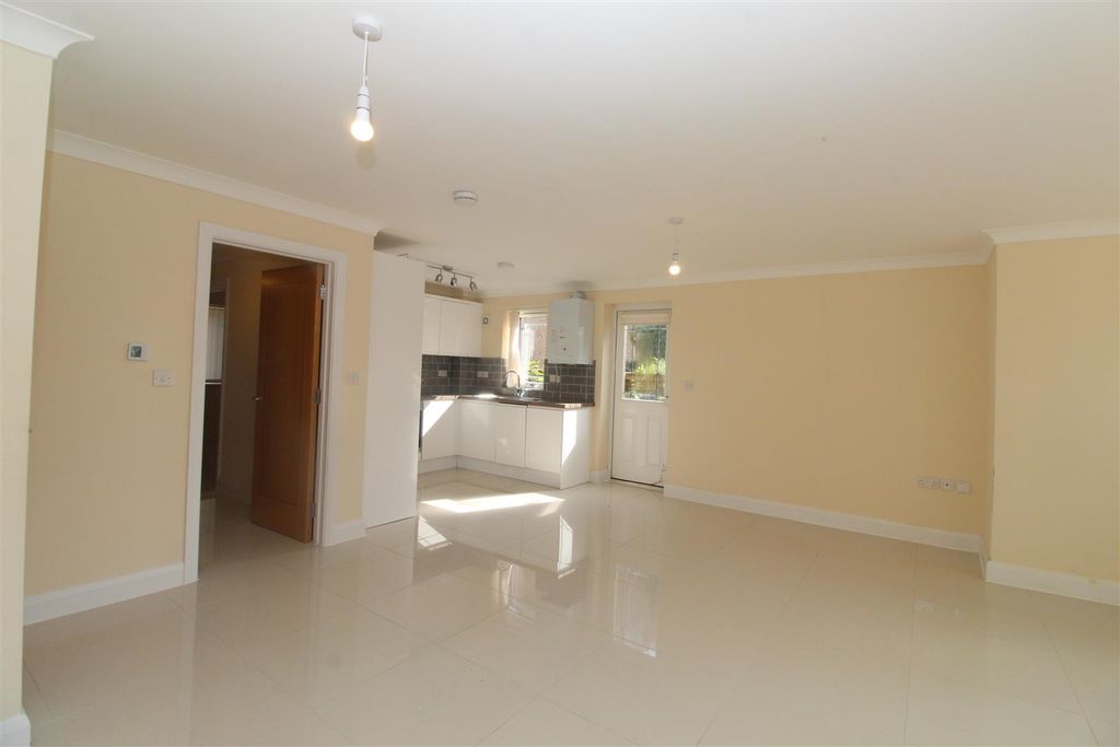 Property photo 2 of 15 Img_0847.Jpg