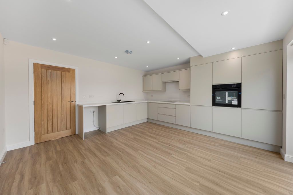 Property photo 3 of 48 Kitchen