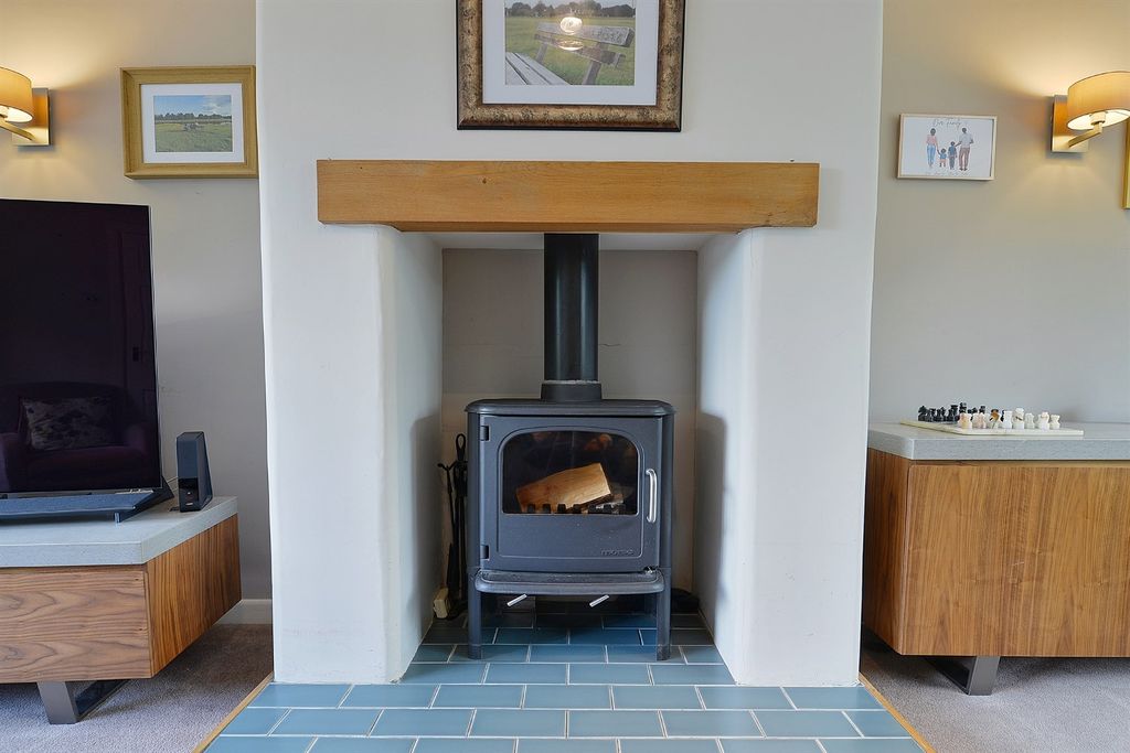 Property photo 3 of 19 Log Burner