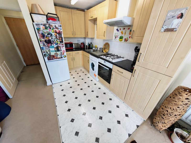 Property photo 2 of 8 Photo 6