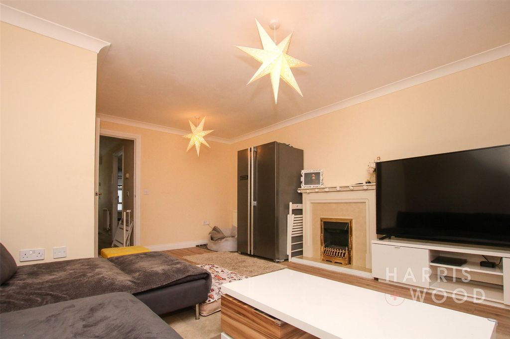 Property photo 2 of 20 Picture No. 25