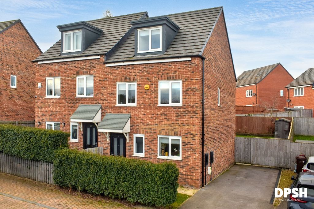 Property photo 1 of 33