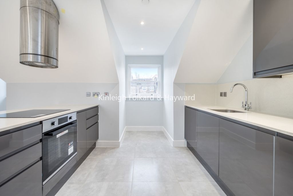 Property photo 1 of 12 E3304E10-9c28-4c83-A