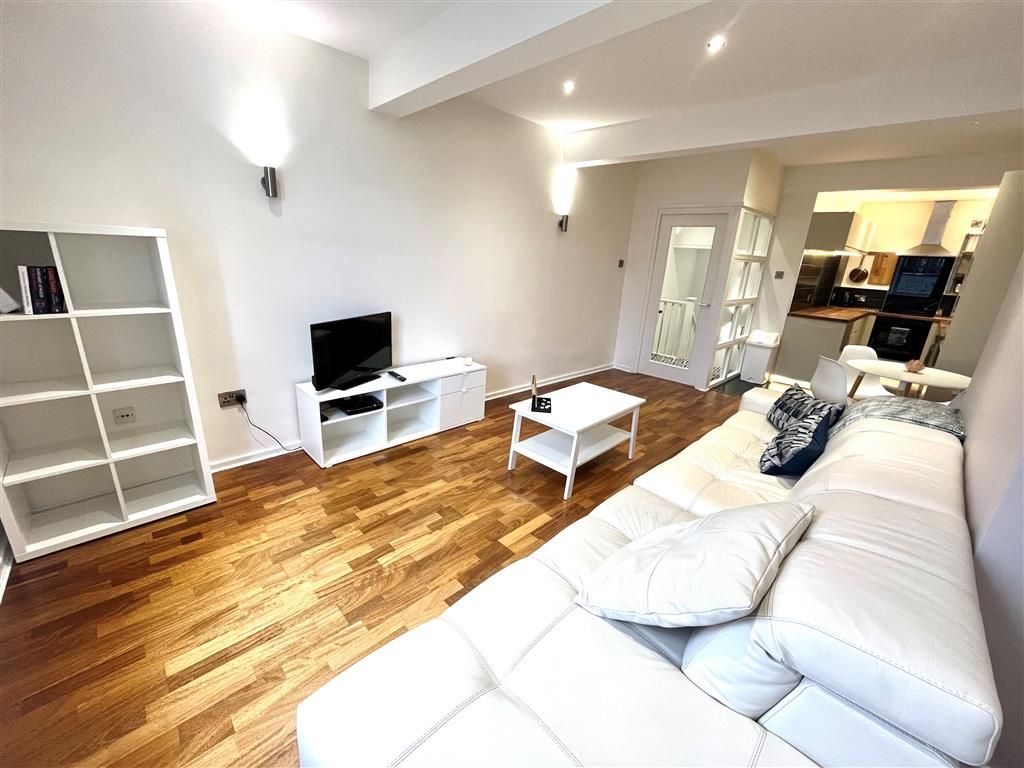 Property photo 2 of 11 Image