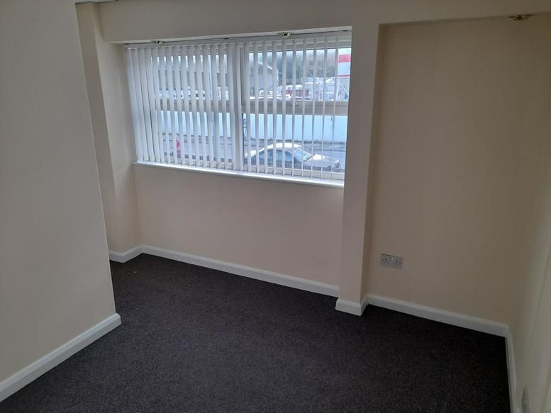 Property photo 2 of 9