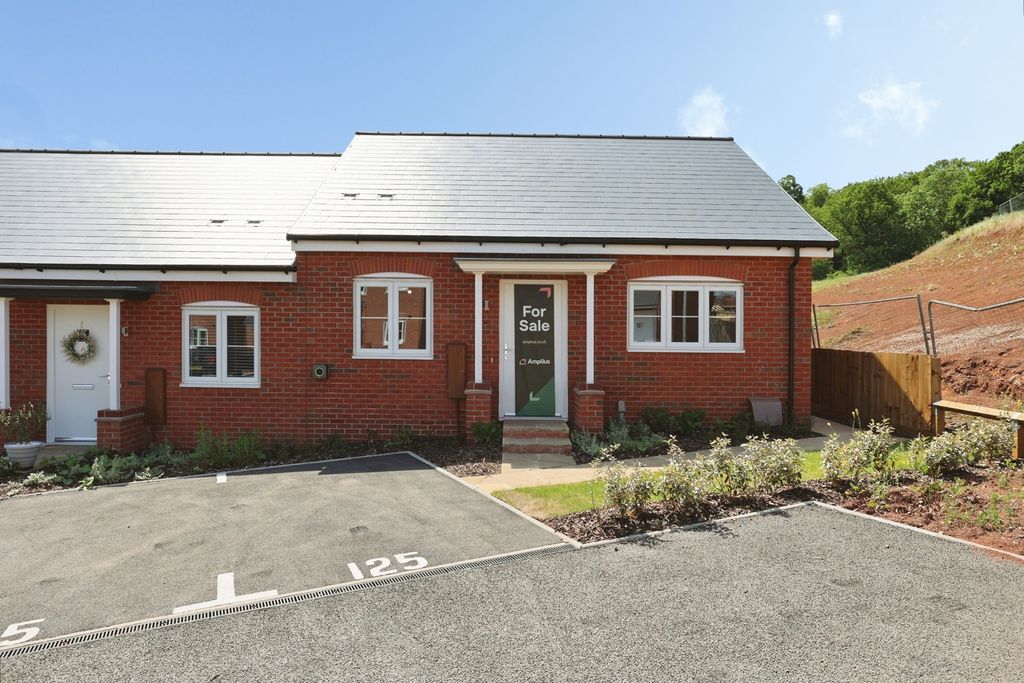 Property photo 1 of 10 Plot 45