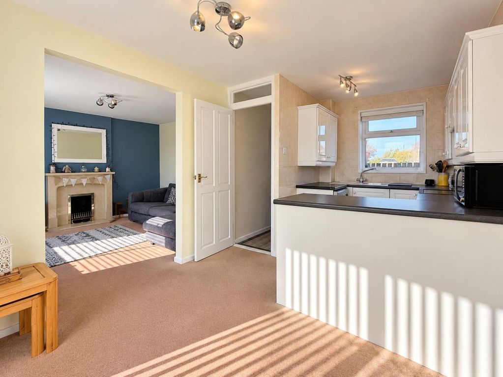 Property photo 2 of 15 Kitchen Diner