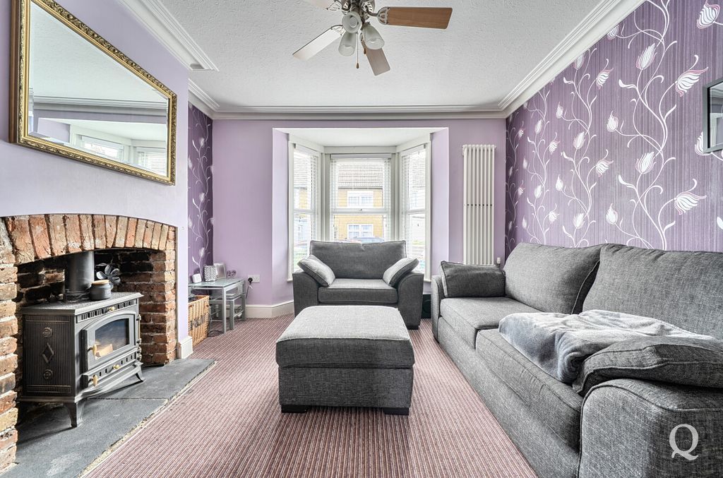 Property photo 2 of 22 62A1Ac25-Fd6d-450...