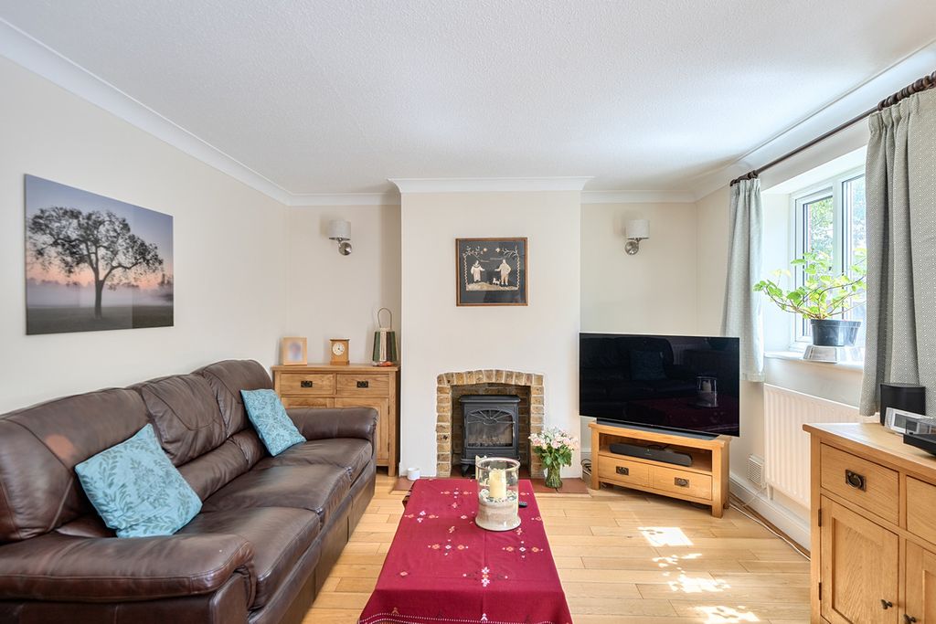 Property photo 2 of 13