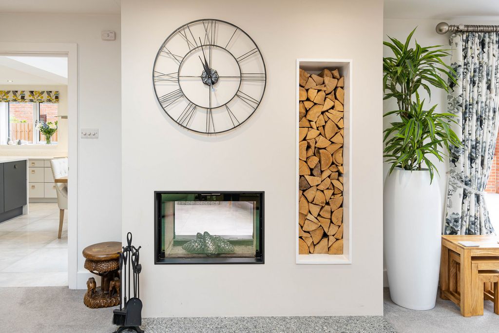 Property photo 3 of 40