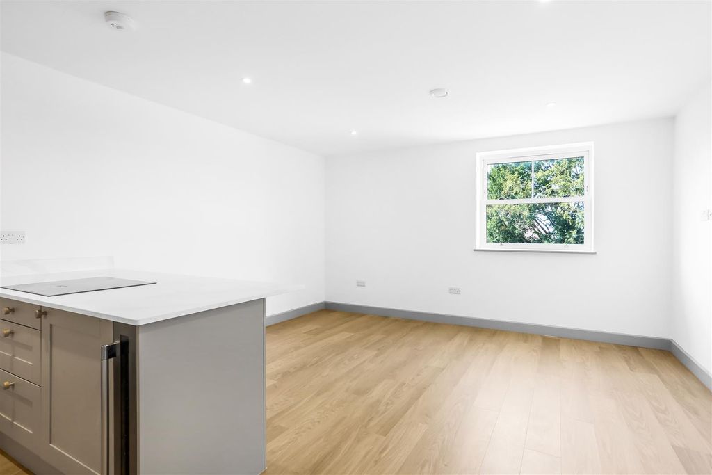 Property photo 2 of 12 1685129273 - F3 -2.Jpg