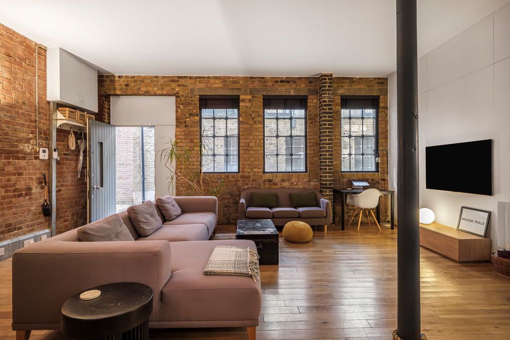 Property photo 3 of 14 September 2023 (1).Jpg