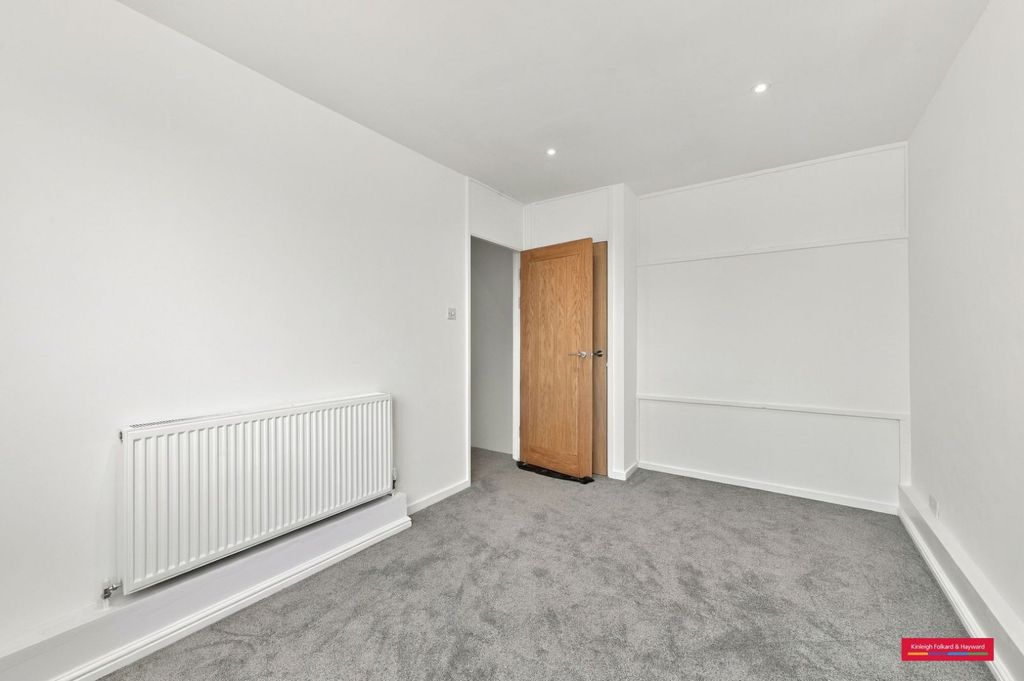 Property photo 3 of 21 Picture No. 19
