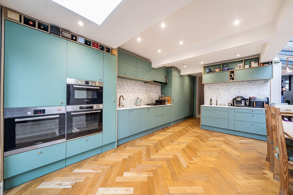 Property photo 3 of 29 Picture 3