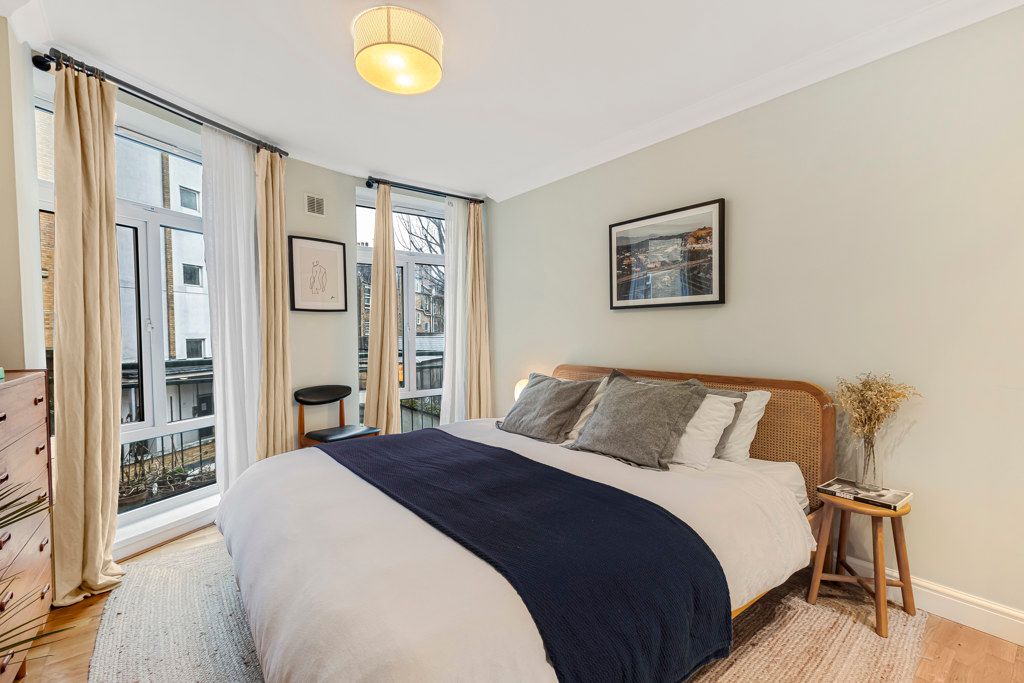 Property photo 3 of 22 Bedroom