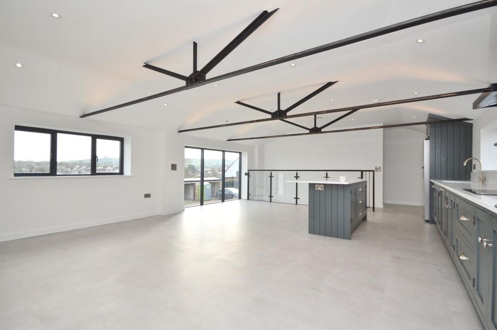 Property photo 2 of 21 First Floor Open Plan Living