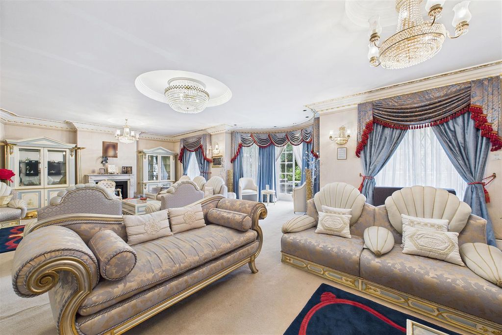 Winnington Road N2 photo 5
