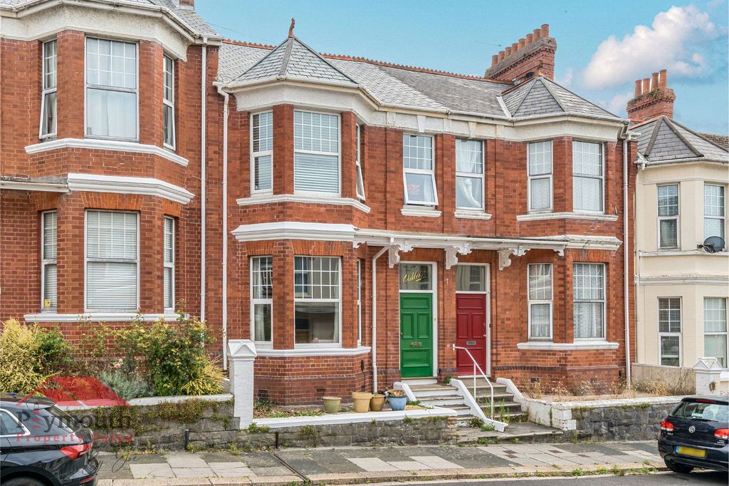 Property photo 1 of 15